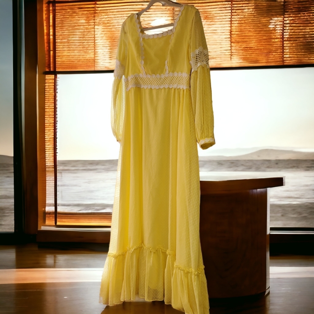 Yellow Daisy Polka Dot Maxi Peasant Boho Maxi Dress